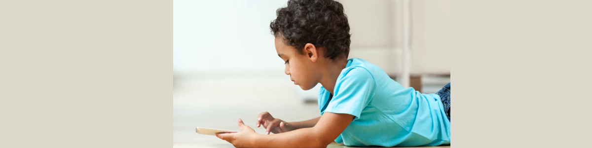 6 Digital Manners To Teach Your Kids Now