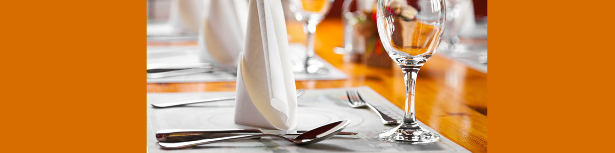 10 “Polite” Things You Do at Restaurants That Are Actually Quite Rude