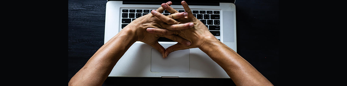 Anyone Who Works on a Laptop Should Be Doing These 4 Wrist Mobility Exercises